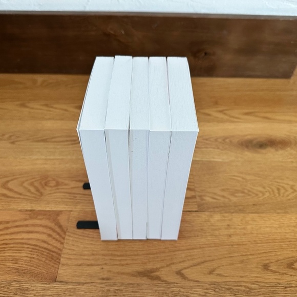 [SIGNED] Special Edition Willow Springs Series by Laura Pavlov (5 books) - Picture 2 of 12